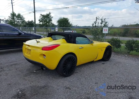 2007 Pontiac Solstice z USA, uszkodzony, nr VIN 1G2MB35B17Y124785